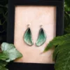 Boucles courtes créateur turquoise, en résine éclatante