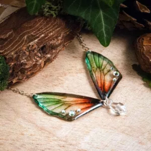 Collier artisanal en ailes de fée, couleur Perroquet (vert et orangé tropical)