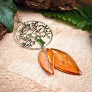 Sautoir arbre de vie et ailes de fée jaune