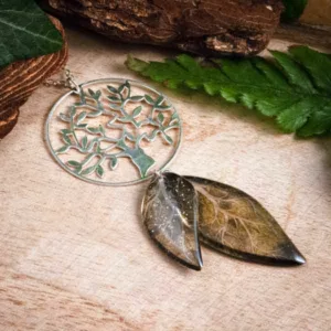 Sautoir arbre de vie et ailes de fée vert