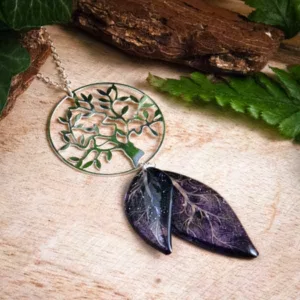 Sautoir arbre de vie et ailes de fée violet