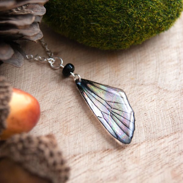 Collier aile de fée artisanale iridescente