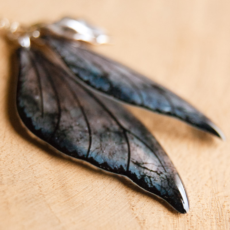 Détail des ailes utilisées pour le sautoir Tempête